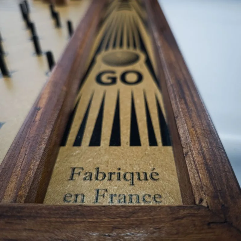 Aeroflip, détail du plateau en bois fabriqué en France